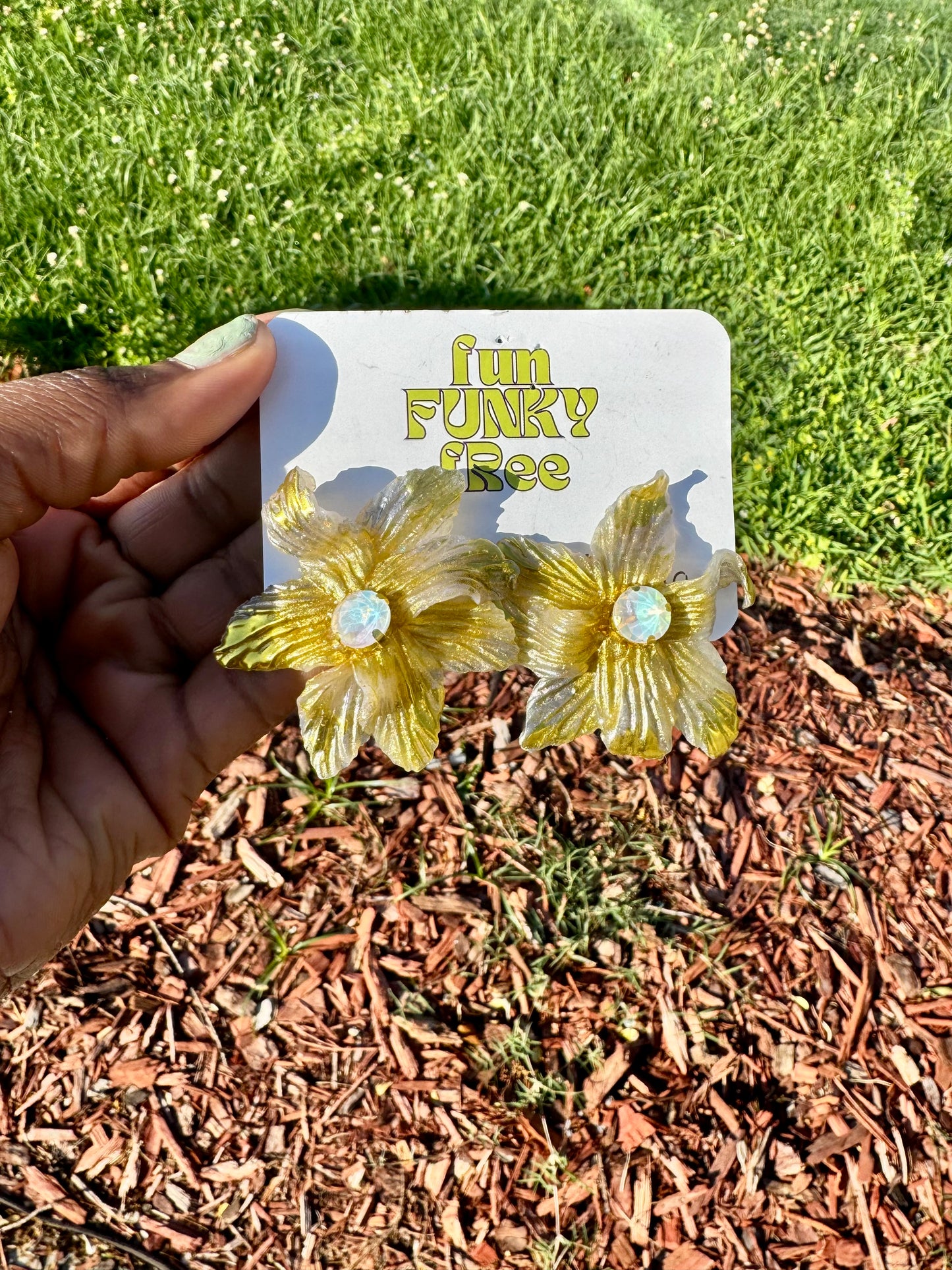 Wild Petals (Golden)