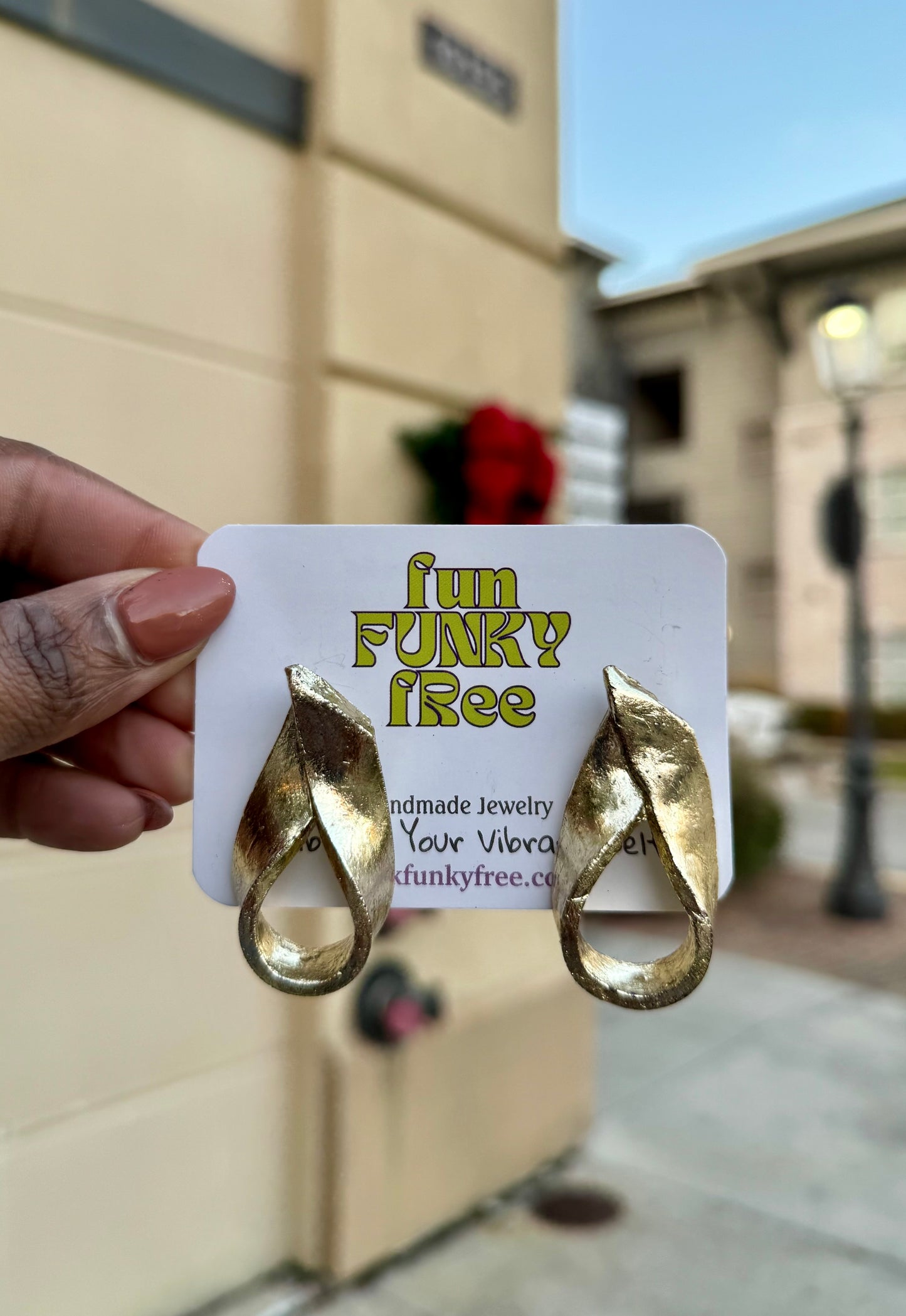 Merry Ribbons - Gold