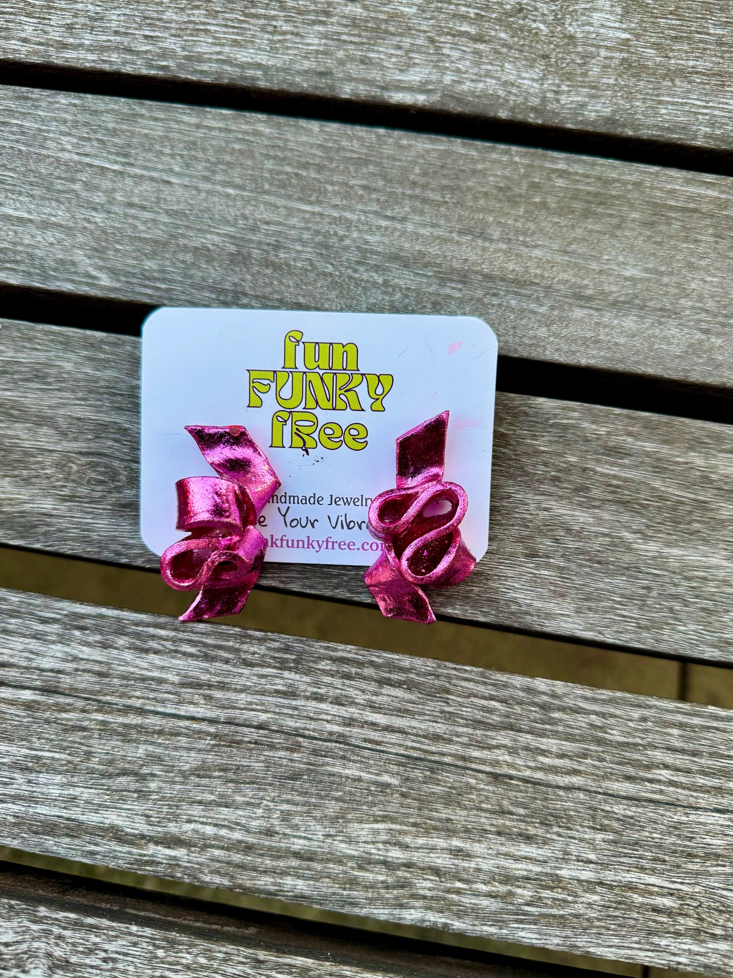 Merry Ribbons - Pink (Loopy)