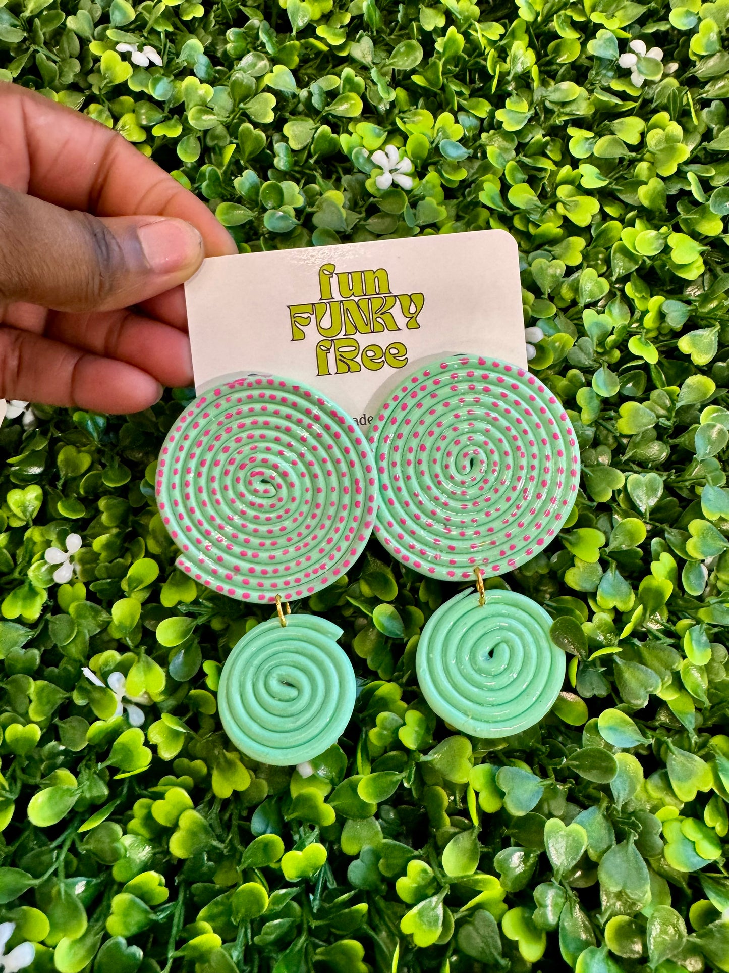 Funky Spirals - Polka Pop